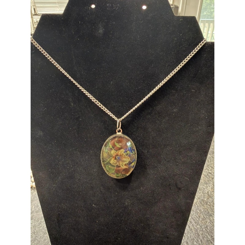 Vintage Silver Tone Domed Floral Resin Pendant Necklace Cottagecore Botanical